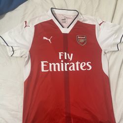 Arsonal Puma Jersey Size M