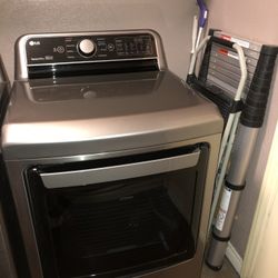 LG Washer And Dryer Set