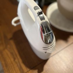 Handheld Mixer