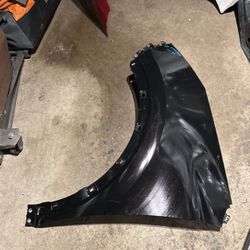 2017  - 2022KIA SPORTAGE  LEFT SIDE FRONT FENDER  BLK COLOR  LH  OEM
