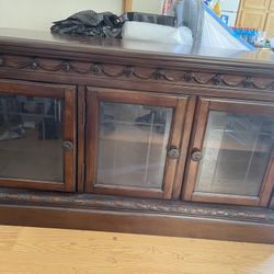 Beautiful Handcrafted Antique Entertainment/Tv Stand 