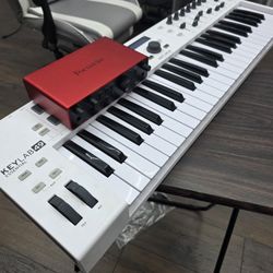 Audio Interface & Midi Keyboard