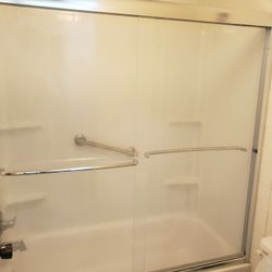 shower glas with frame. like new