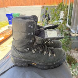 Danner Men's USA Made 8" Wildland Tactical Firefighter Boot Black 18050