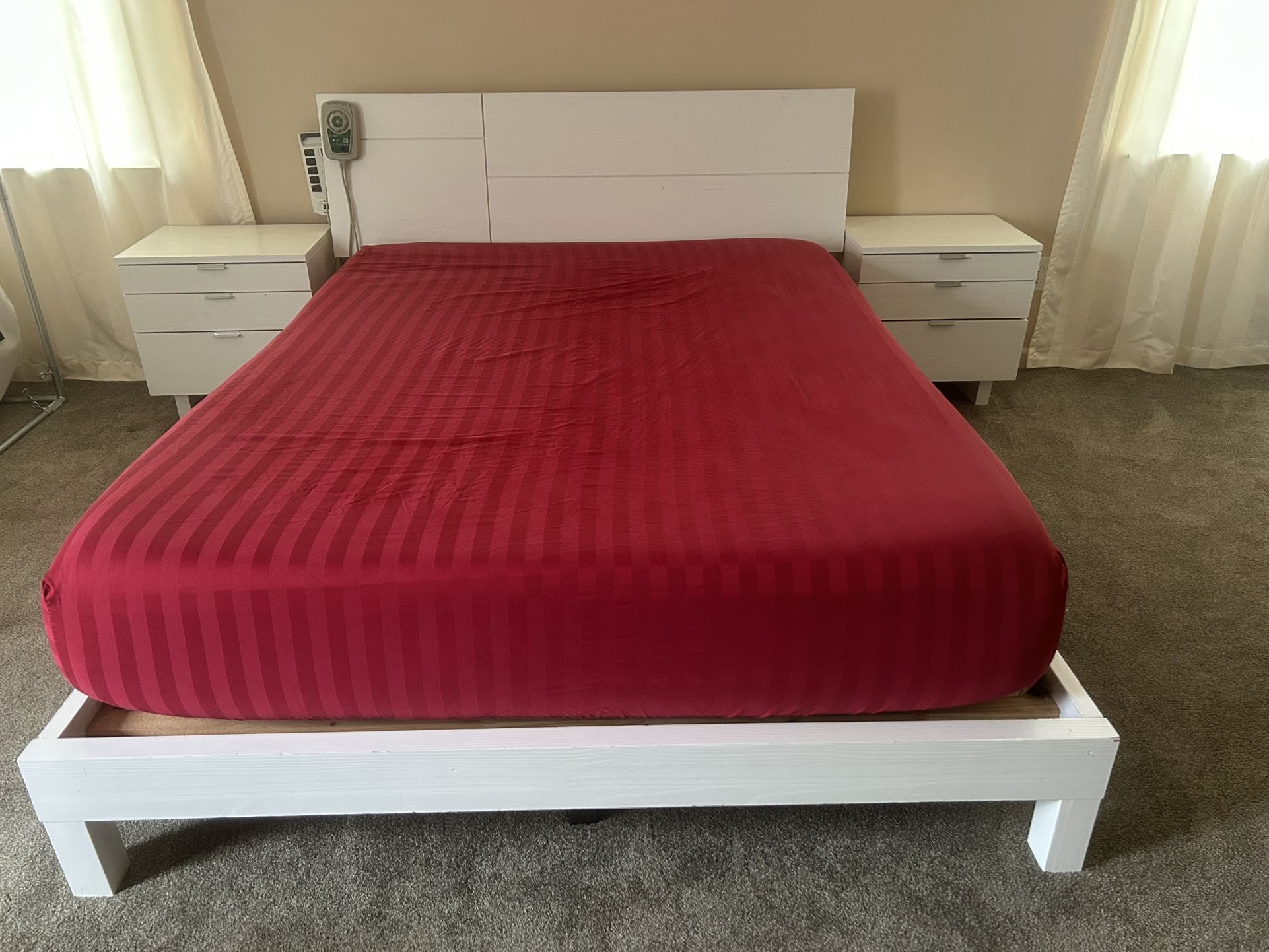 Queen Size Bedroom Set (NO MATTRESS)