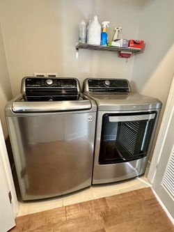 Like New - LG Washer & Dryer