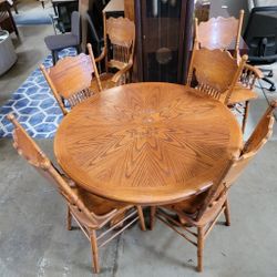 48″ Round Wood Dining Table with Leaf and 6 Chairs