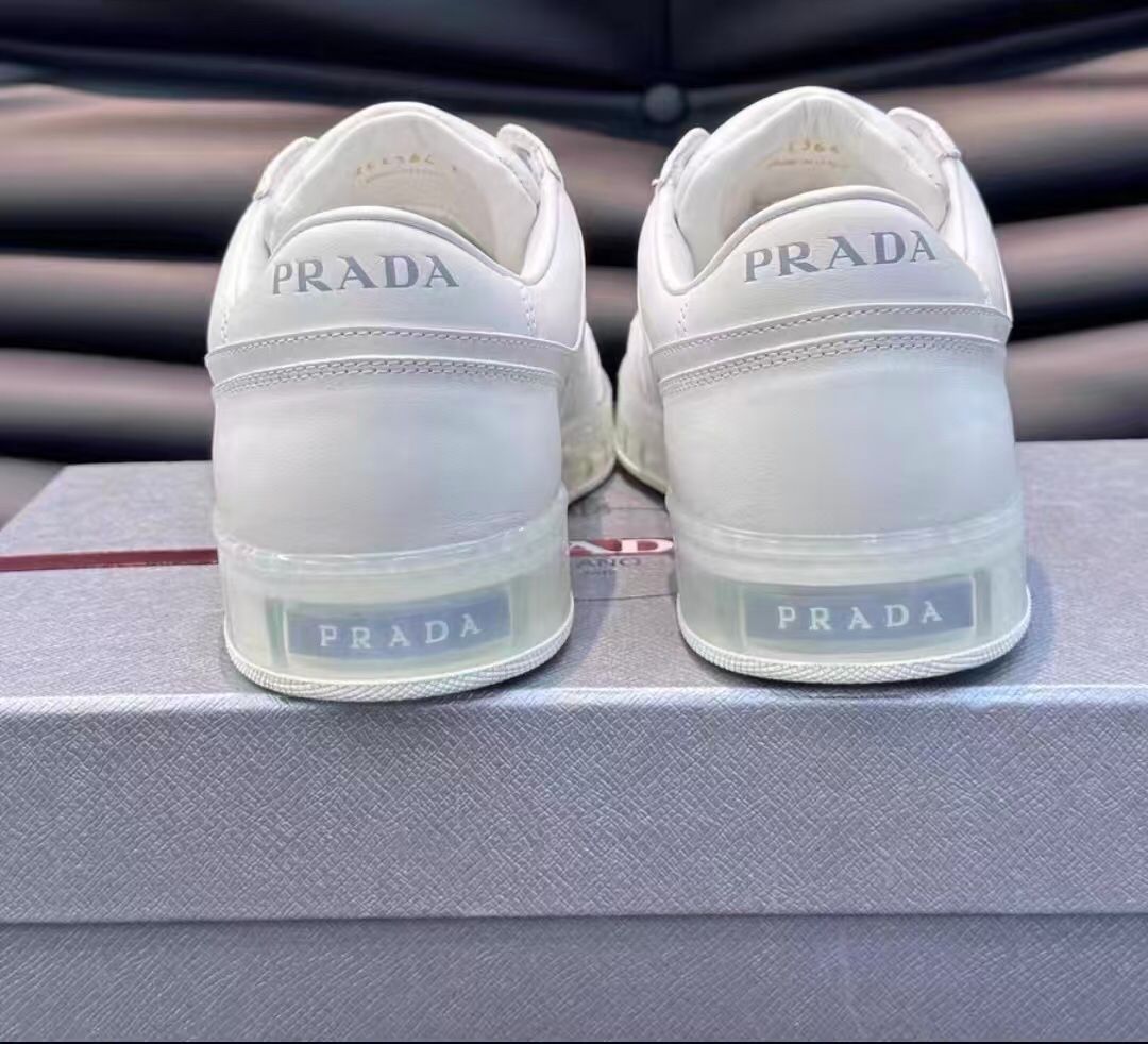 Prad a New Men's High-End Fashion Low-Key Luxury Sneakers