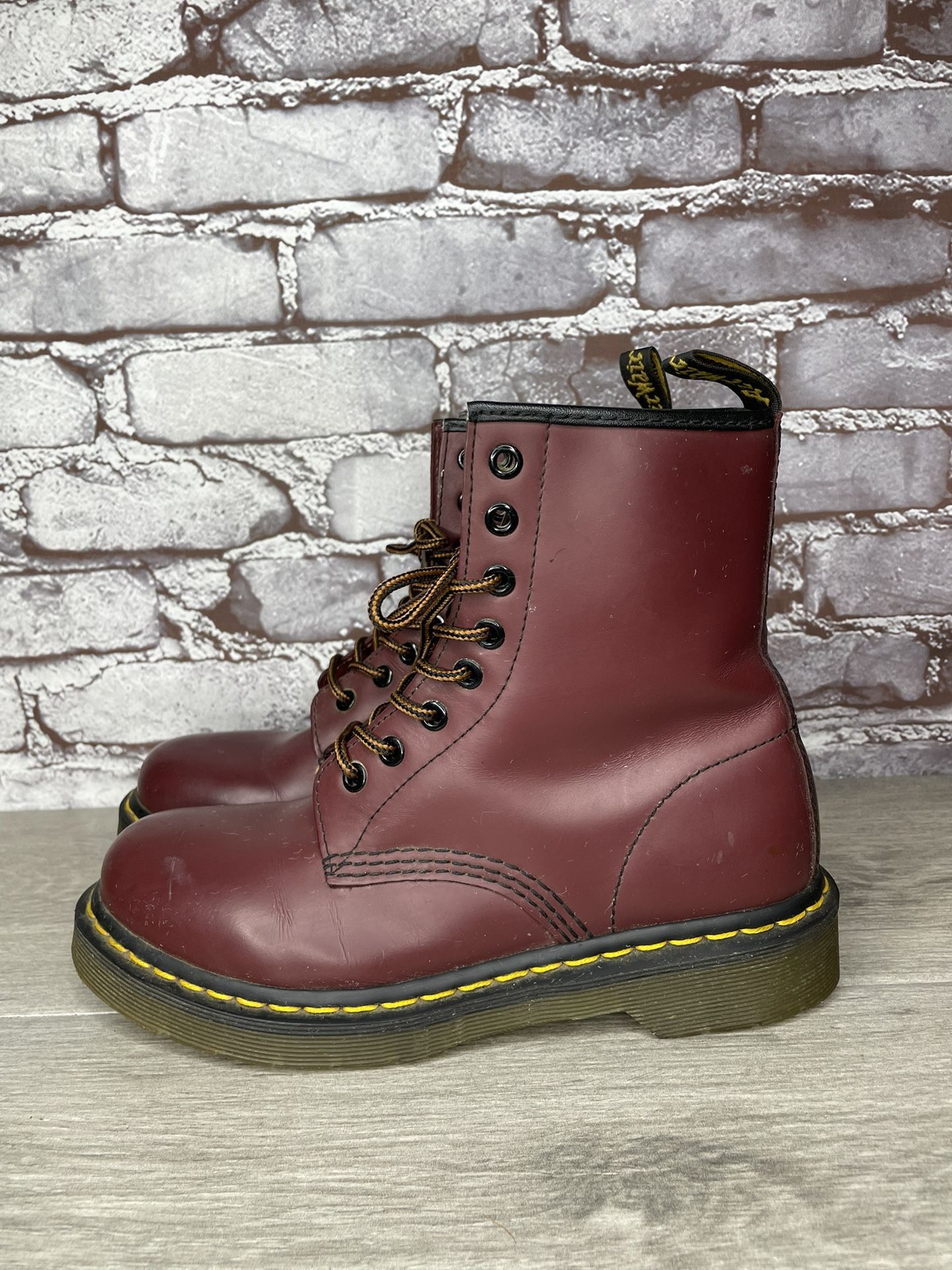 Dr. Martens Cherry Red Leather Combat Lace Up Boots Women’s Sz 38EU/7-7.5M US