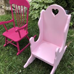 Pastel Pink Vintahe Rocking Chair For Baby Girl