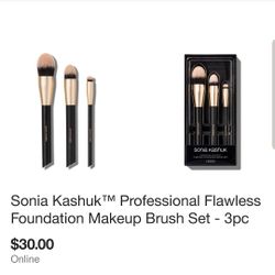 Sonia Kashuk Flawless Foundation brush set
