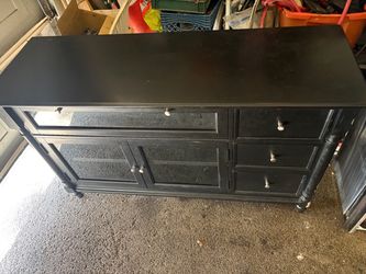 Tv console