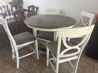 Dinning Table