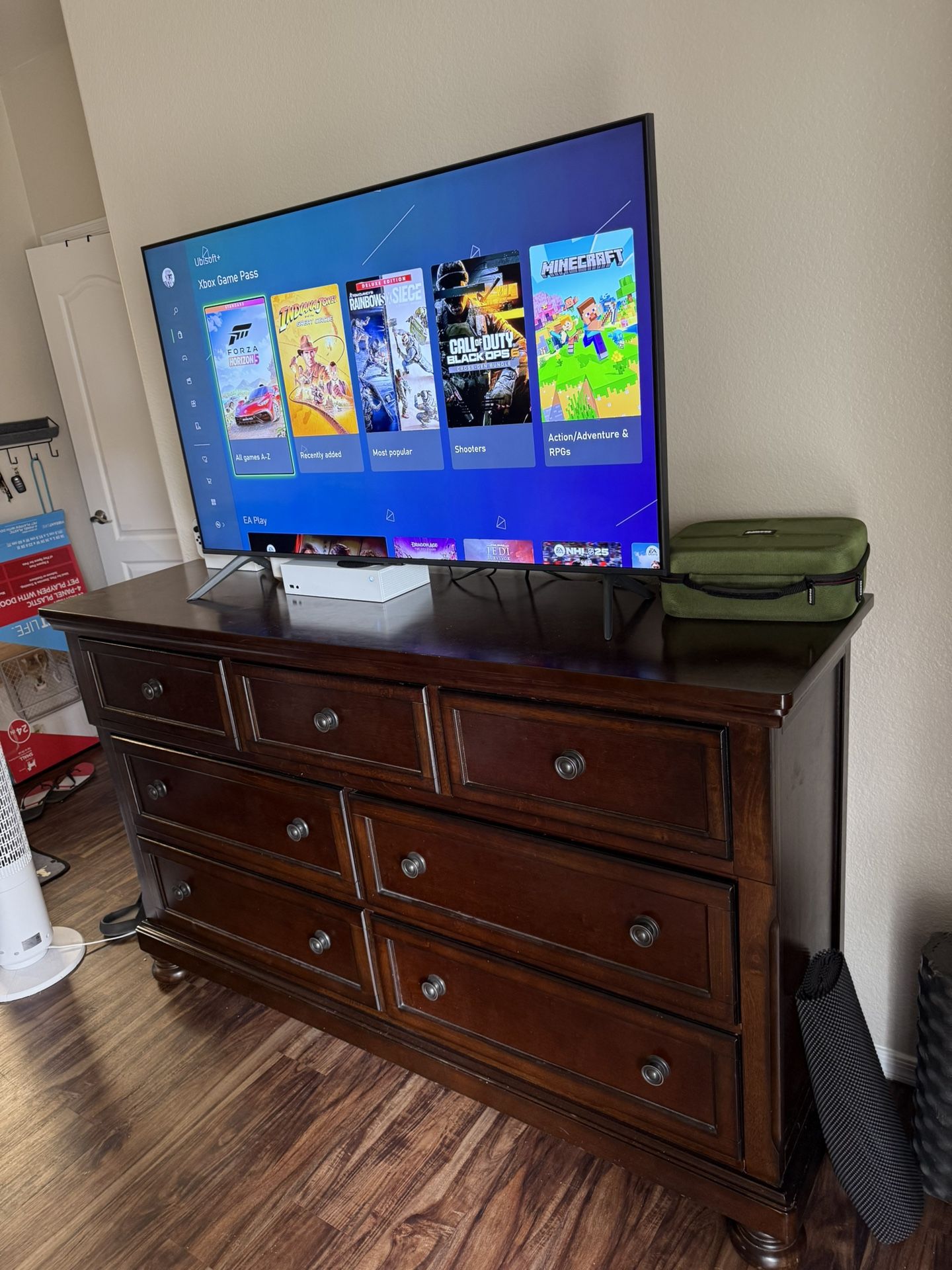 Porter 7 Drawer Dresser and Mirror