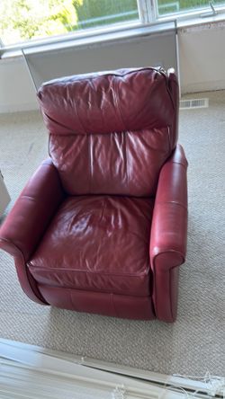 Leather recliner chair
