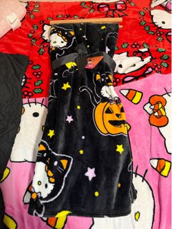 Hello Kitty blanket