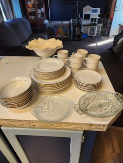 China Set And Specialty Plates 