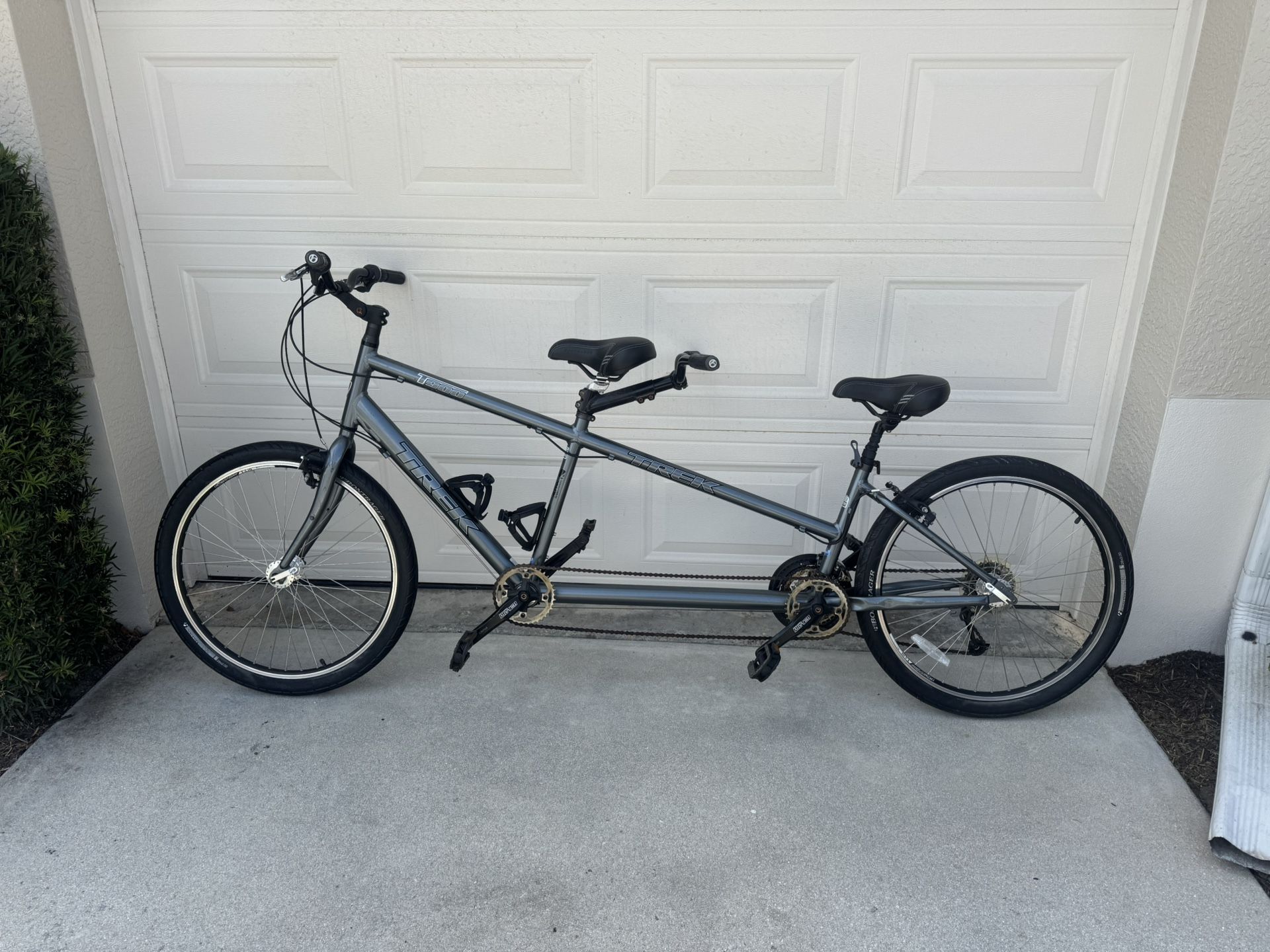 trek bicycles naples Police Service 12-Speed MTB Black – The Bicycle Store and a geometry that keeps you in a comfortable Pure Lowstep - Trek Bikes