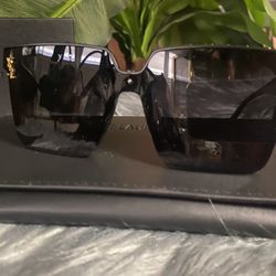 Sunglasses 😎 