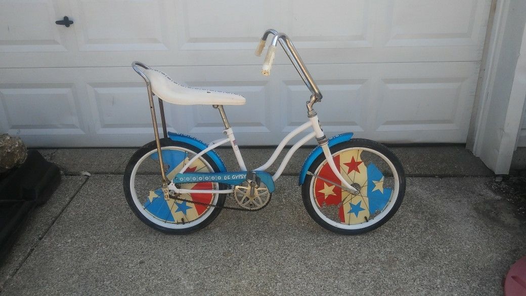 VINTAGE HUFFY LIL GYPSY GIRLS 20" BIKE w/BANANA SEAT
