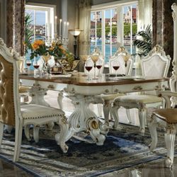 Picardy Dining Set

