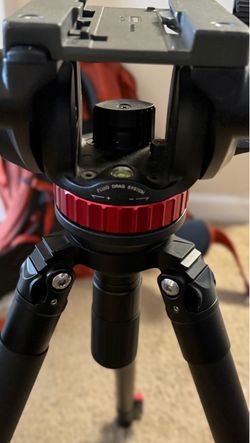 iFootage / Manfrotto tripod