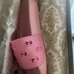 Pink gg sandles