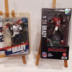TOM BRADY DOUBLE, PATRIOTS AND BUCCANEERS McFarlane ACTION Figures.Tom Brady Tampa Bay Buccaneers Imports Dragon NFL Series 1 Action Figure and Mcfarl