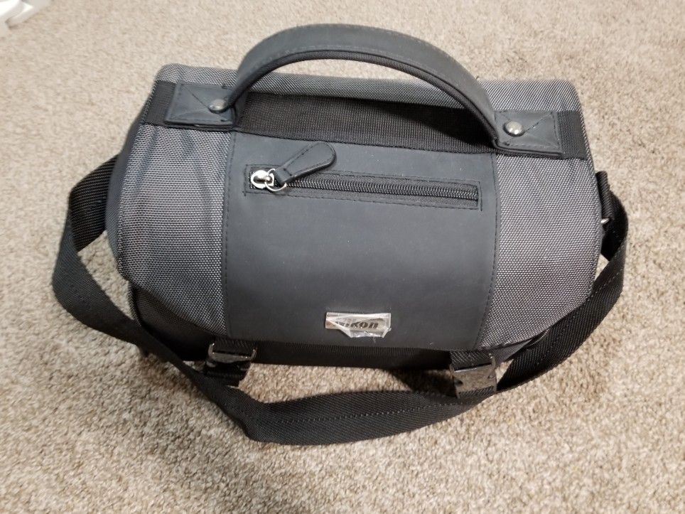 Nikon deluxe digital SLR Camera Case