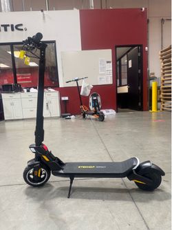 Electric scooter