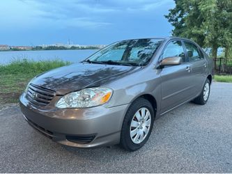 2004 Toyota Corolla LE