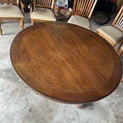Wood Dining Room Table & 6 Chairs