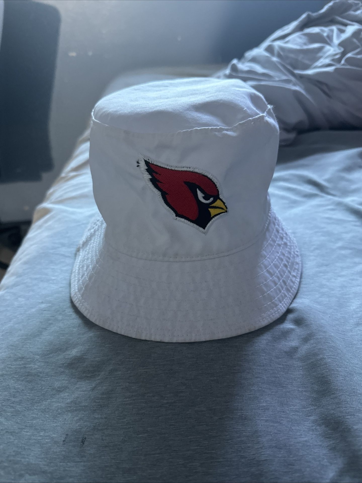 Cardinals bucket hat