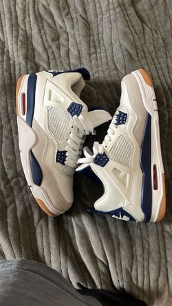 Jordan 4 Navy