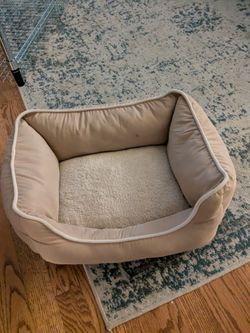 Small cat or dog bed