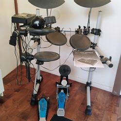 Yamaha DTXPLORER electronic drum kit
