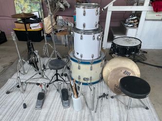 Drum set