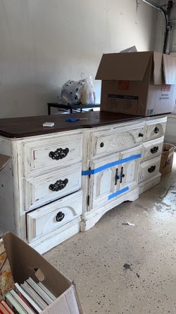 Dresser
