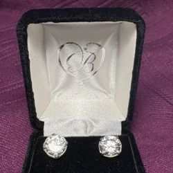 NWT Brighton Brilliance 8MM Post Earrings – Classic Sparkle! Style: JE154B
