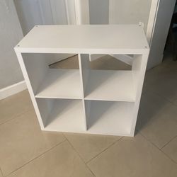 White 4 Cube Storage Stand