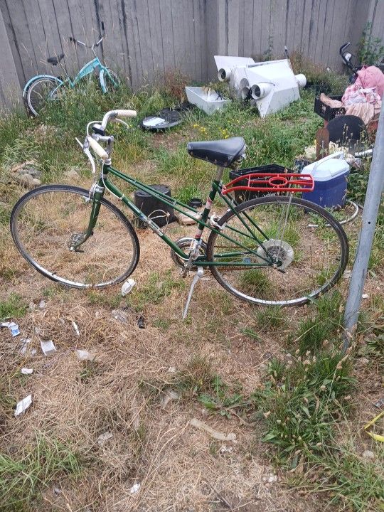 GITANE GRAND SPORT DE LUXE VINTAGE