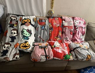 Hello Kitty Blankets (Serious Inquiry Only)