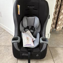 Baby Trend Trooper™ Slim 3-in-1 Convertible Car Seat, Dash Black