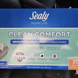 Sealy Signature Clean Comfort weighted blanket