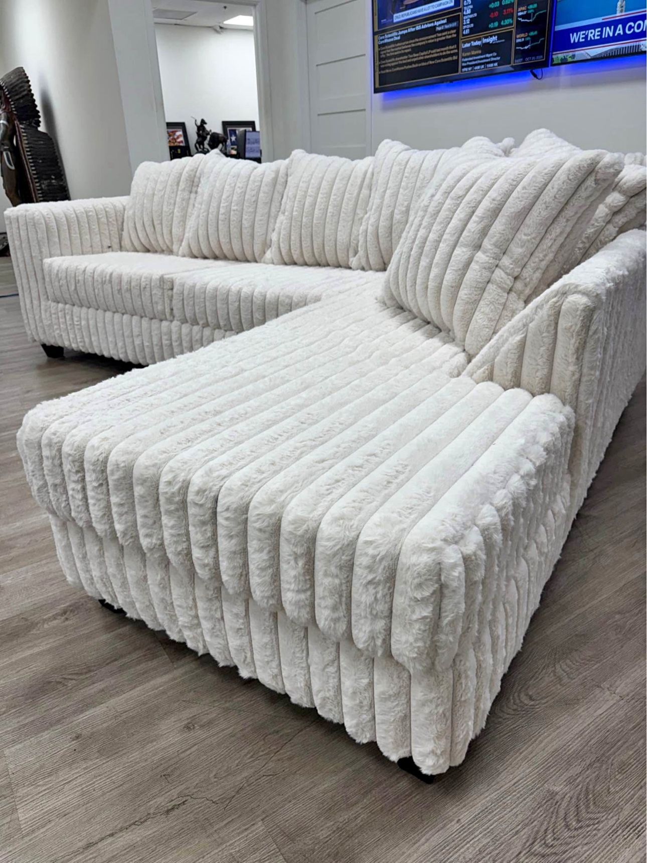 Comfy Sectional Super Soft (Beige) $750New Still in Box