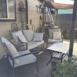 Outdoor patio set