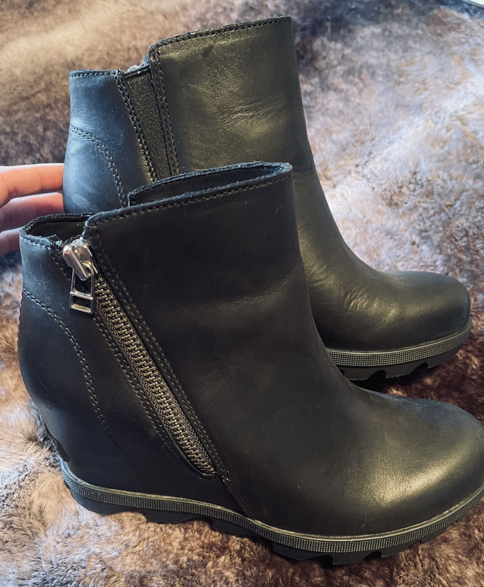 Sorrel Joan Of Arctic Wedge Boots 