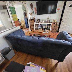 Tuft Blue Button Couch / Sofa 