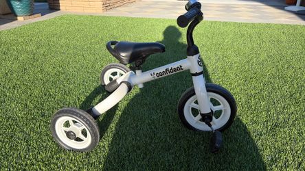 Kids tricycle