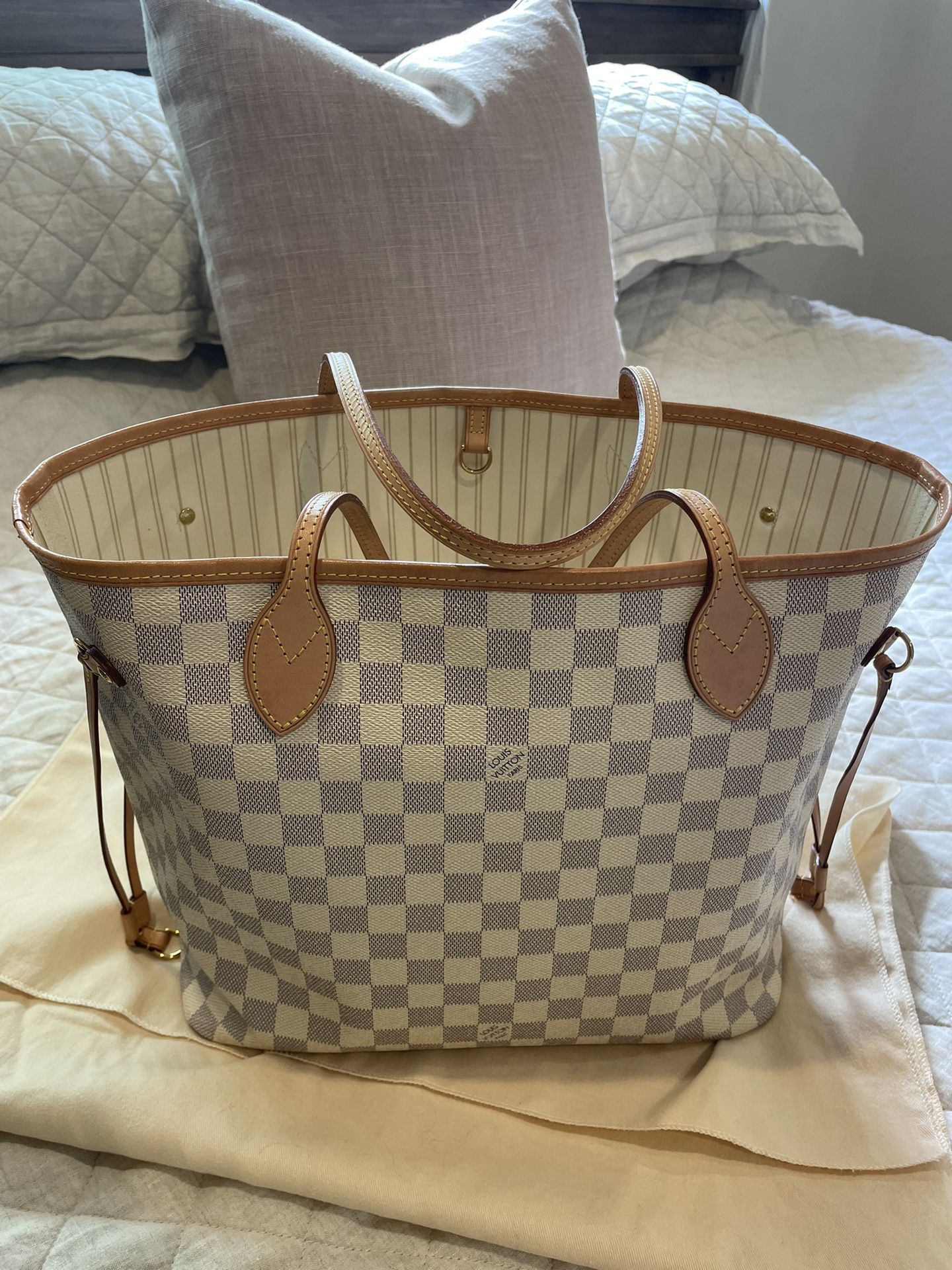 Louis Vuitton Neverfull MM